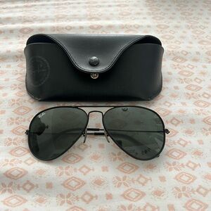 Ray Ban’s. Used. Black